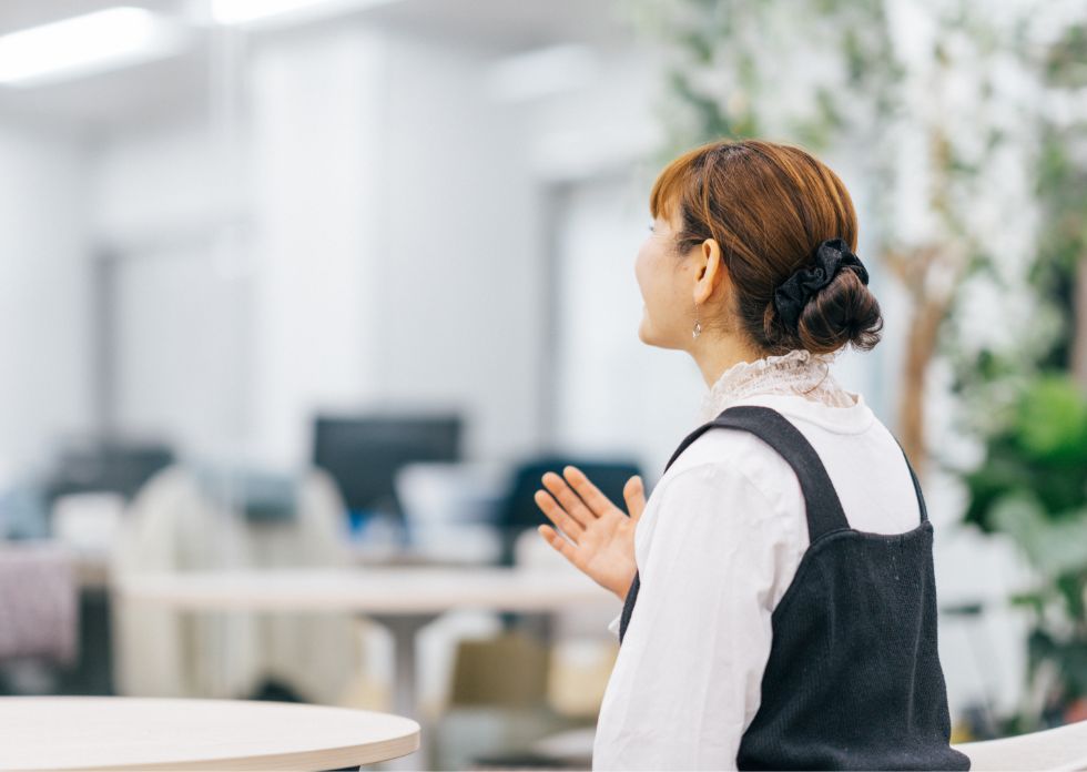 00歳　前職：電子機器メーカー
