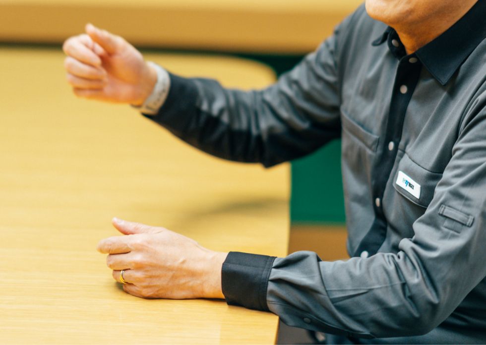 00歳　前職：食品メーカー